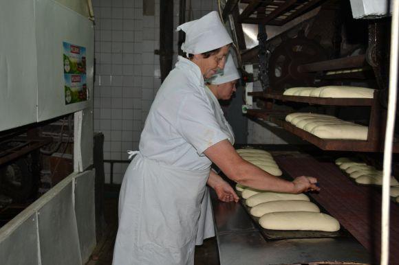 Новини Хмельницького - фото з Як у Хмельницькому випікають батон? Фоторепортаж з хлібокомбінату Як у Хмельницькому випікають батон? Фоторепортаж з хлібокомбінату, фото №4 на сайті vsim.ua