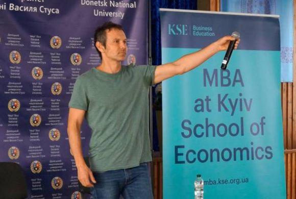 Політична «тушонка»: або чим задаровують вінницькі політики свій електорат, фото №9 на сайті 20minut.ua