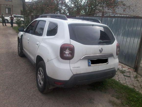 У Довжику двоє чоловіків вночі спиляли 5 дубів: "чорних" лісорубів затримала лісоохорона, фото №2 на сайті 20minut.ua