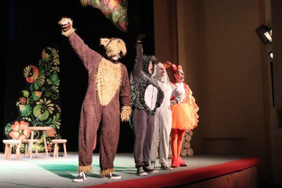 Новини Тернополя - фото з Двоголовий орел і зайчик - герої нової казки тернопільських авторів Двоголовий орел і зайчик - герої нової казки тернопільських авторів, фото №4 на сайті 20minut.ua