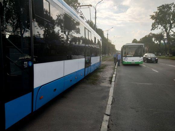 Новини Вінниці - фото з У Вінниці з’явився електричний автобус. Але ненадовго У Вінниці з’явився електричний автобус. Але ненадовго, фото №7 на сайті 20minut.ua