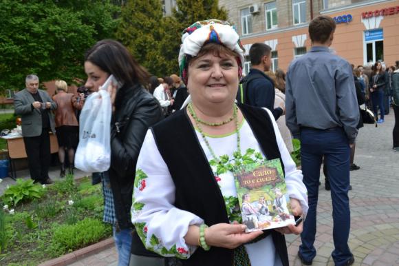 Новини Тернополя - фото з Тернополянка Ольга Чайка знає понад 300 рецептів сала Тернополянка Ольга Чайка знає понад 300 рецептів сала, фото №3 на сайті 20minut.ua