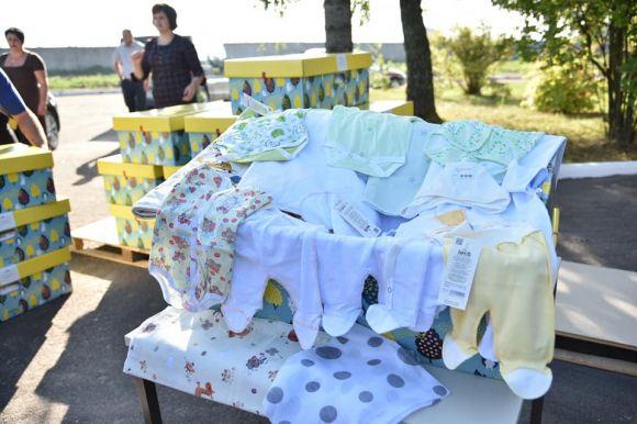 Довгождані "пакунки малюка" уже на Тернопільщині. Як виглядає "бейбі-бокс", фото №2 на сайті 20minut.ua