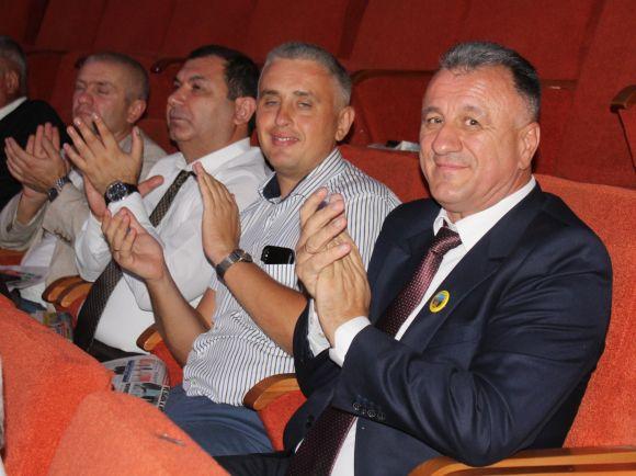 А «Маяк» не згас! Заводу побажали світити ще 500 років. На честь ювілею преміювали всіх, фото №6 на сайті 20minut.ua