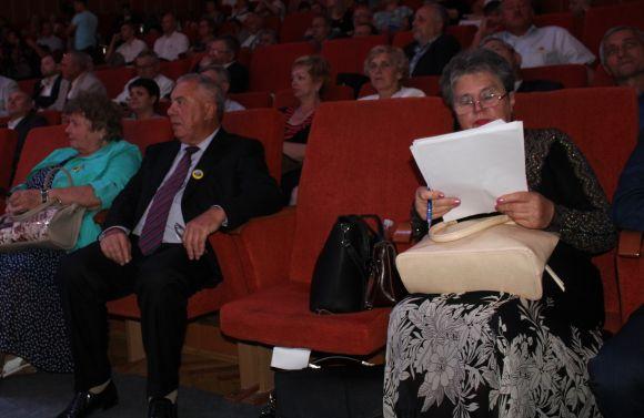 А «Маяк» не згас! Заводу побажали світити ще 500 років. На честь ювілею преміювали всіх, фото №9 на сайті 20minut.ua