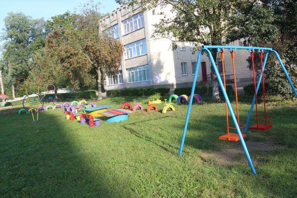 Найкращий двір на Тернопільській, а під'їзд на Хотовицького: хто переміг у конкурсі на благоустрій, фото №1 на сайті vsim.ua