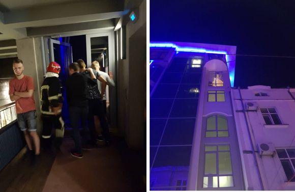 Новини Тернополя - фото з 21-річного юнака, який напідпитку злетів з тераси ресторану «На небі», не каратимуть 21-річного юнака, який напідпитку злетів з тераси ресторану «На небі», не каратимуть, фото №1 на сайті 20minut.ua