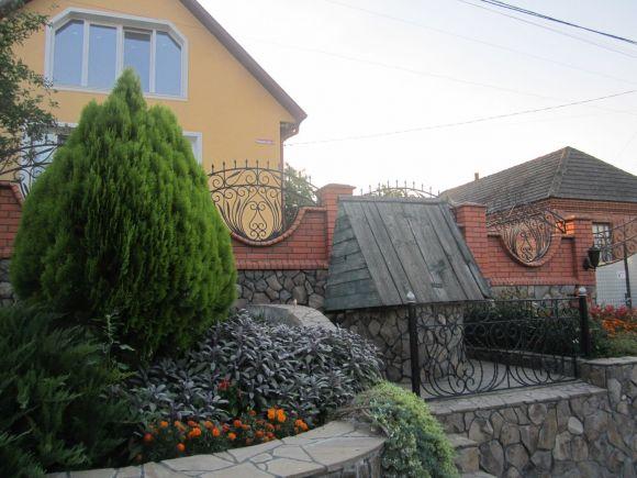 Найкращий двір на Тернопільській, а під'їзд на Хотовицького: хто переміг у конкурсі на благоустрій, фото №9 на сайті vsim.ua