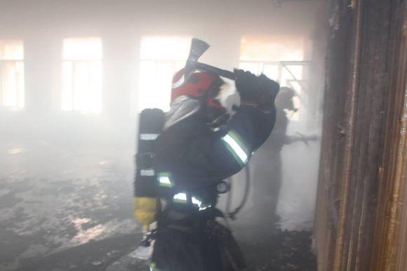 У Хмельницькому горіла ССЗШ №1: що відомо (ОНОВЛЕНО), фото №1 на сайті vsim.ua