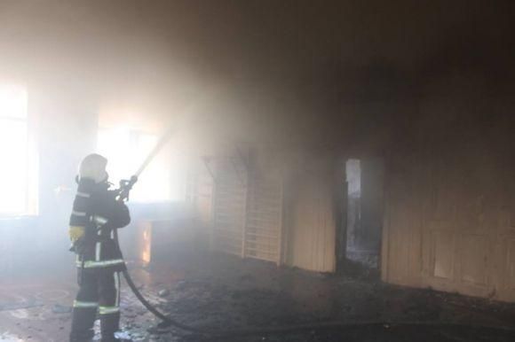 У Хмельницькому горіла ССЗШ №1: що відомо (ОНОВЛЕНО), фото №2 на сайті vsim.ua