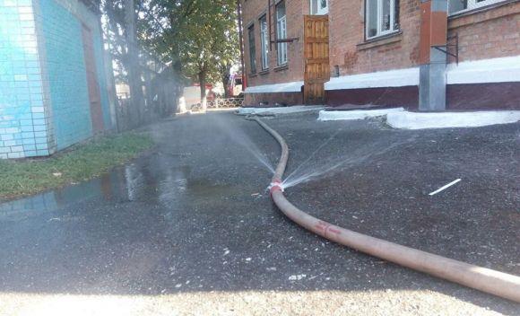 У Хмельницькому горіла ССЗШ №1: що відомо (ОНОВЛЕНО), фото №6 на сайті vsim.ua