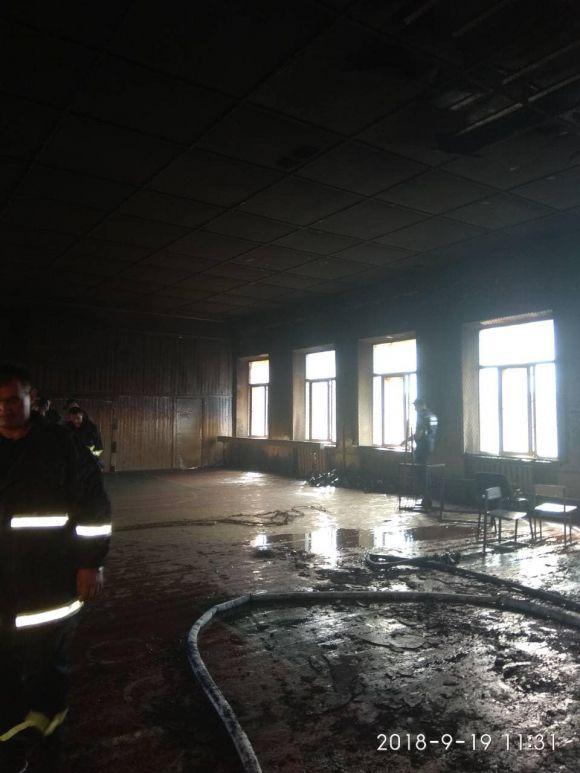 Пожежа у школі №1: що сталося та які причини, фото №2 на сайті vsim.ua