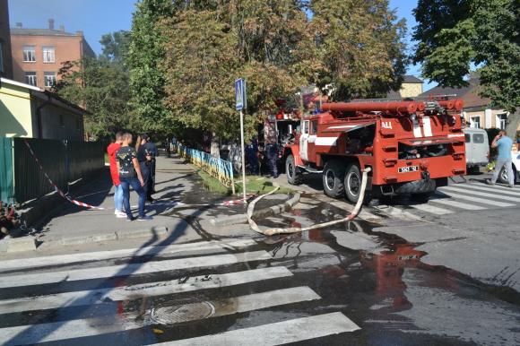 Пожежа у школі №1: що сталося та які причини, фото №3 на сайті vsim.ua