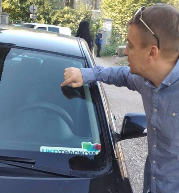 Через “нове” покриття на дорозі Тернопіль-Львів водії нищать автомобілі. Хто відшкодує витрати?, фото №1 на сайті 20minut.ua