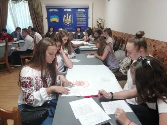 Школярі із Семенівської ОТГ переймали досвід учнівського самоврядування у школах Житомира, фото №1 на сайті 20minut.ua