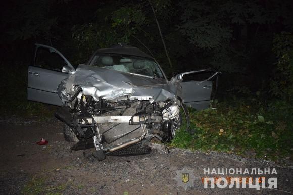 Біля Кордилівки  Mercedes переїхав чоловіка на підводі та врізався у вантажівку, фото №4 на сайті 20minut.ua