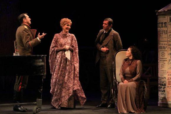 Новини Тернополя - фото з На "Тернопільських театральних вечорах" не знайшли ні найкращого режисера, ні сценічного і музичного вирішення На "Тернопільських театральних вечорах" не знайшли ні найкращого режисера, ні сценічного і музичного вирішення, фото №4 на сайті 20minut.ua