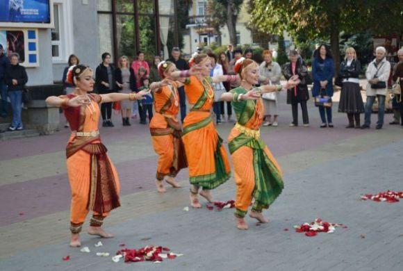 Пожежа у школі та індійські танці: ТОП-5 новин тижня у Хмельницькому, фото №5 на сайті vsim.ua