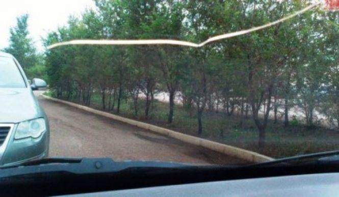 На дорозі Тернопіль-Львів пошкодили сотні автомобілів.  Водії збираються до суду, фото №1 на сайті 20minut.ua