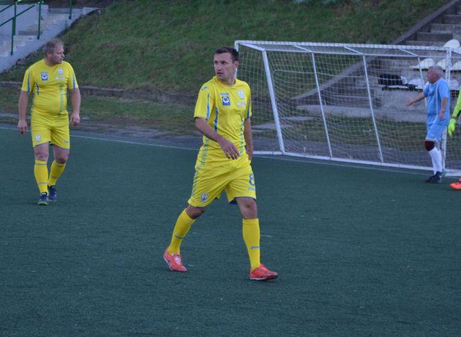 Незвичний турнір: у Хмельницькому зіграла збірна мерів України та зірки футболу, фото №11 на сайті vsim.ua