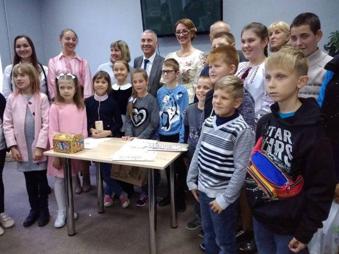 Новини Тернополя - фото з Твори фіналістів конкурсу «ТЕРНОслов» надрукують у збірнику Твори фіналістів конкурсу «ТЕРНОслов» надрукують у збірнику, фото №6 на сайті 20minut.ua