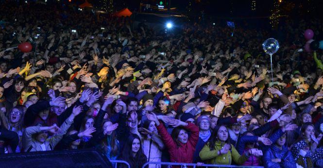 The Hardkiss привітав Хмельницький з Днем міста (ФОТО і ВІДЕО), фото №14 на сайті vsim.ua