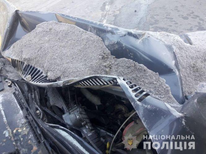 Новини Вінниці - фото з Смертельна ДТП у Гнівані: водій Volkswagen врізався у вантажівку Смертельна ДТП у Гнівані: водій Volkswagen врізався у вантажівку, фото №2 на сайті 20minut.ua