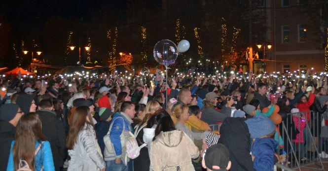 The Hardkiss привітав Хмельницький з Днем міста (ФОТО і ВІДЕО), фото №7 на сайті vsim.ua