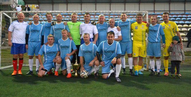 Незвичний турнір: у Хмельницькому зіграла збірна мерів України та зірки футболу, фото №14 на сайті vsim.ua