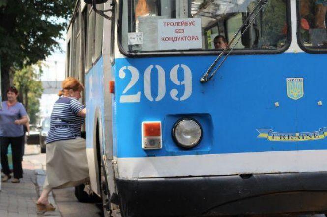 Новини Вінниці - фото з Платити за проїзд банківськими картками можна буде з 2019 року Платити за проїзд банківськими картками можна буде з 2019 року, фото №2 на сайті 20minut.ua