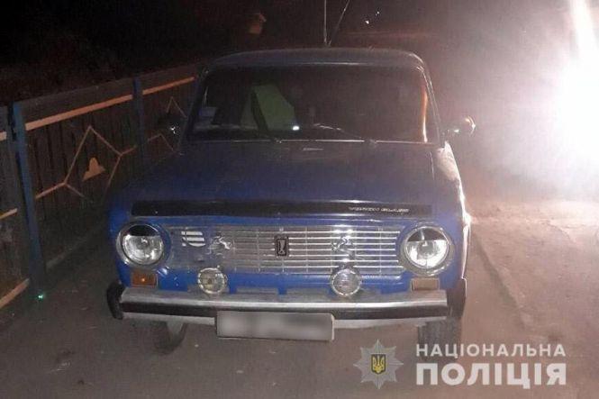 Новини Хмельницького - фото з У Теофіпольському районі чоловік посеред ночі вкрав із поля майже 700 кілограмів соняшникового насіння У Теофіпольському районі чоловік посеред ночі вкрав із поля майже 700 кілограмів соняшникового насіння, фото №2 на сайті vsim.ua