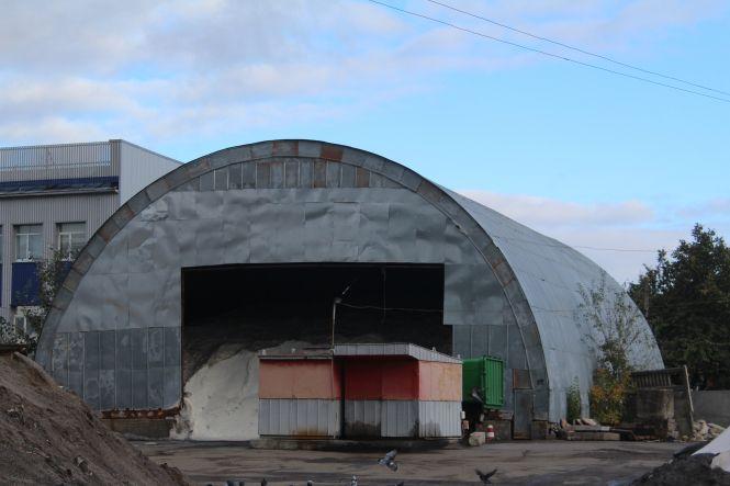 Новини Вінниці - фото з Дві вулиці міста посипатимуть взимку бішофітом. Він кращий за сіль — кажуть в мерії Дві вулиці міста посипатимуть взимку бішофітом. Він кращий за сіль — кажуть в мерії, фото №2 на сайті 20minut.ua