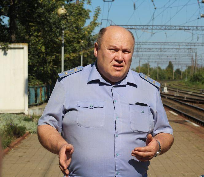 Як з  калинівського «пекла» вручну штовхали дві залізничні платформи з озброєнням, фото №3 на сайті 20minut.ua