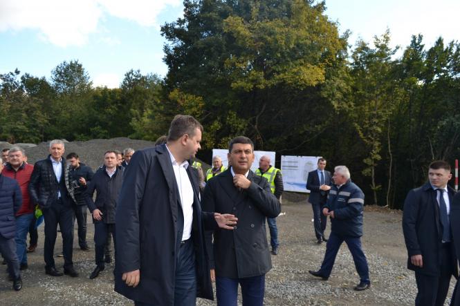 Прем'єр Гройсман відвідав Хмельниччину: де побував і що говорив, фото №3 на сайті vsim.ua