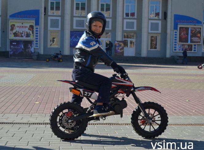 Новини Хмельницького - фото з Мотосезон у Хмельницькому закрили "залізною" виставкою Мотосезон у Хмельницькому закрили "залізною" виставкою, фото №1 на сайті vsim.ua