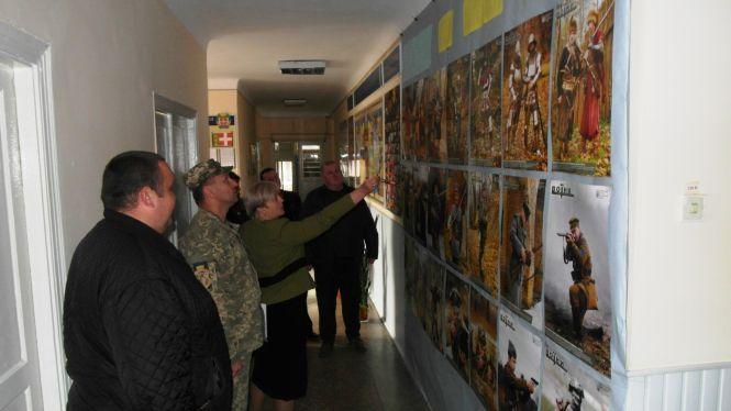 Новини Хмельницького - фото з Від Русі до сучасності: в Ізяславі показали "історію українського війська" Від Русі до сучасності: в Ізяславі показали "історію українського війська", фото №6 на сайті vsim.ua