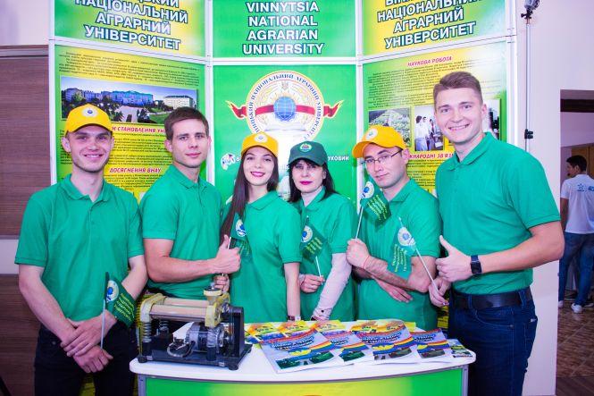 Команда ВНАУ у Копенгагені захищає стартап – вібромлин, що подрібнює  матеріали у п’ять разів тонше волосини, фото №3 на сайті 20minut.ua