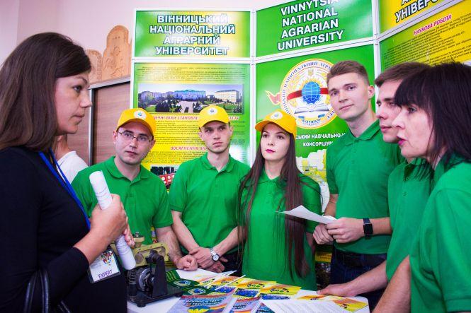 Команда ВНАУ у Копенгагені захищає стартап – вібромлин, що подрібнює  матеріали у п’ять разів тонше волосини, фото №4 на сайті 20minut.ua