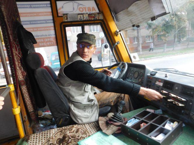 Водій хмельницької маршрутки Ігор Банадига: “Від негативу на роботі рятують жарти”, фото №6 на сайті vsim.ua