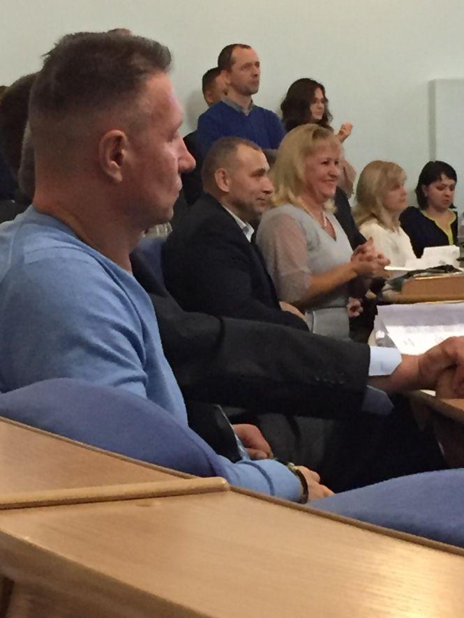 Новини Вінниці - фото з Сесія облради: «Брехун», Почекун, цьомки-бомки та 900 грамів макулатури Сесія облради: «Брехун», Почекун, цьомки-бомки та 900 грамів макулатури, фото №3 на сайті 20minut.ua