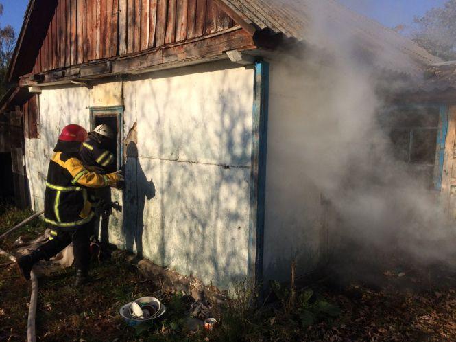Новини Хмельницького - фото з У Полонському районі горів будинок У Полонському районі горів будинок, фото №1 на сайті vsim.ua