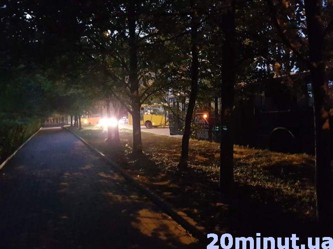 На Морозенка через ДТП не можуть проїхати тролейбуси, фото №2 на сайті 20minut.ua