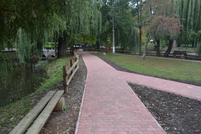 Новини Хмельницького - фото з Як зоокуточок у парку Чекмана готують до зими Як зоокуточок у парку Чекмана готують до зими, фото №4 на сайті vsim.ua