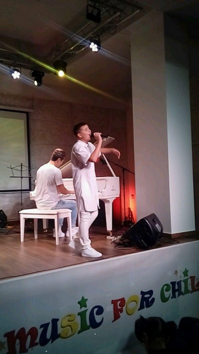 Кам'янецький школяр переміг у номінації «Сольний вокал» на музфесті, фото №2 на сайті 20minut.ua