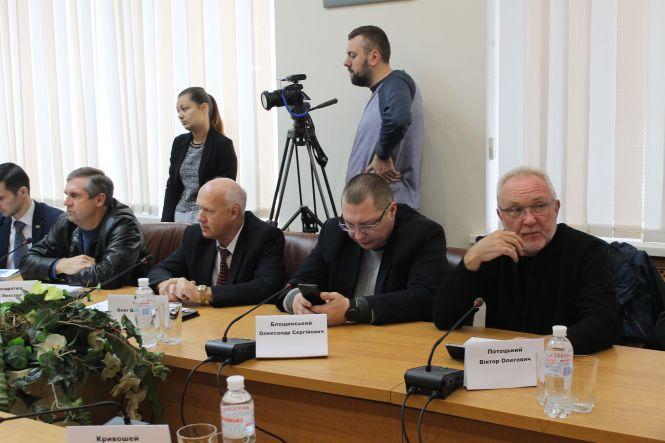 Засідання виконкому міськради 10 жовтня: оперативно та результативно. Фоторепортаж, фото №2 на сайті 20minut.ua