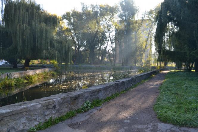 Новини Хмельницького - фото з Яскраві кольори осені у парках Хмельницького (ФОТОРЕПОРТАЖ) Яскраві кольори осені у парках Хмельницького (ФОТОРЕПОРТАЖ), фото №7 на сайті vsim.ua