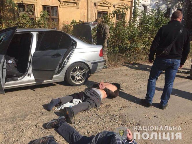 Оперативники кримінальної поліції Житомирщини затримали групу валютних розбійників, фото №2 на сайті 20minut.ua