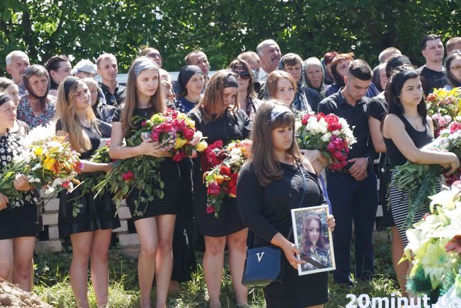 Новини Тернополя - фото з Справу про вбивство Іринки Мукоїди тепер слухатимуть в Чорткові Справу про вбивство Іринки Мукоїди тепер слухатимуть в Чорткові, фото №1 на сайті 20minut.ua
