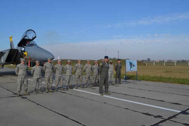 Новини Хмельницького - фото з Хмельниччину відвідав Петро Порошенко: з ким зустрівся і про що говорив Хмельниччину відвідав Петро Порошенко: з ким зустрівся і про що говорив, фото №3 на сайті vsim.ua