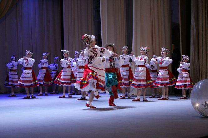 Як вшановували пам'ять і вітали військовослужбовців у Кам'янці (ФОТО), фото №28 на сайті 20minut.ua